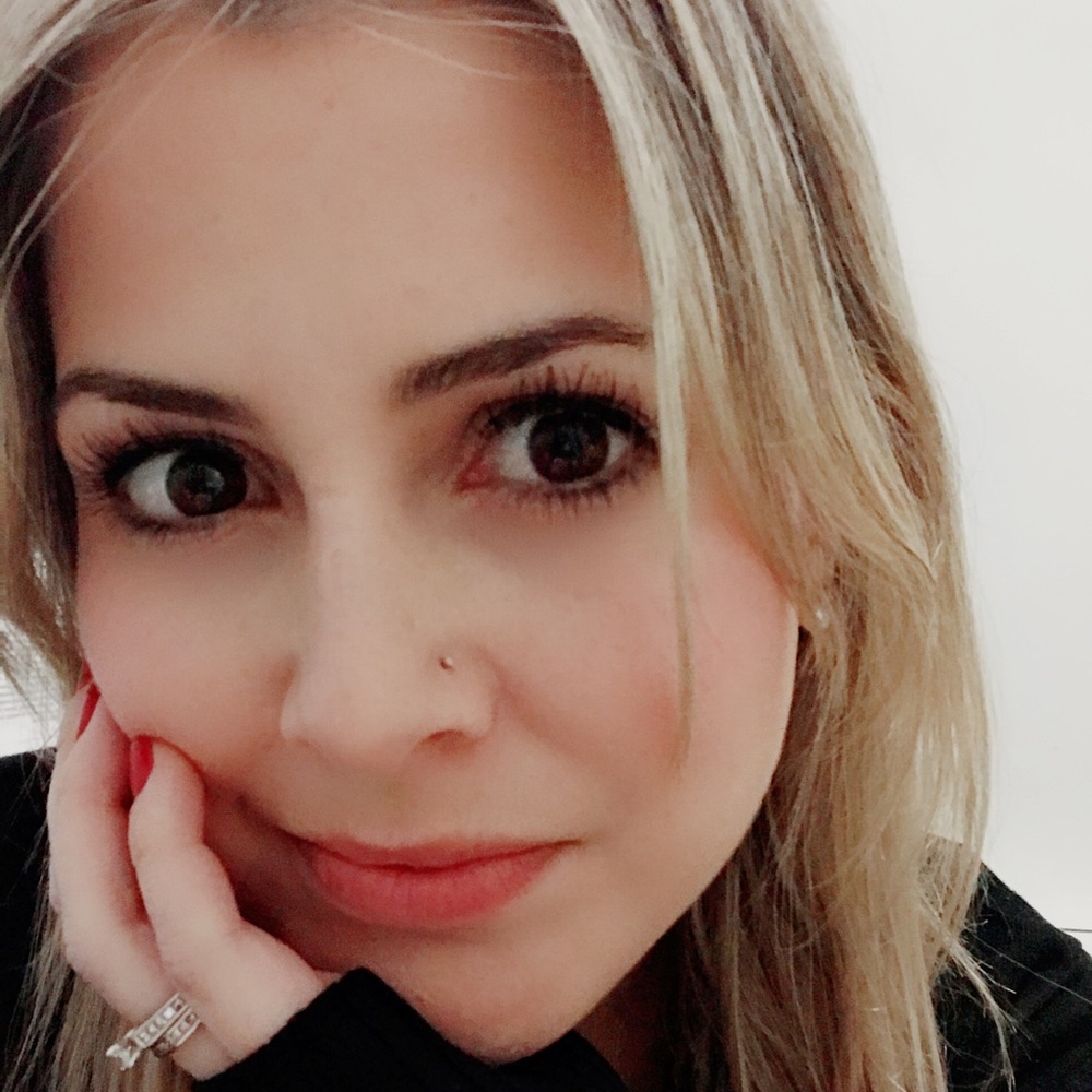 Meet your Posher, Leticia